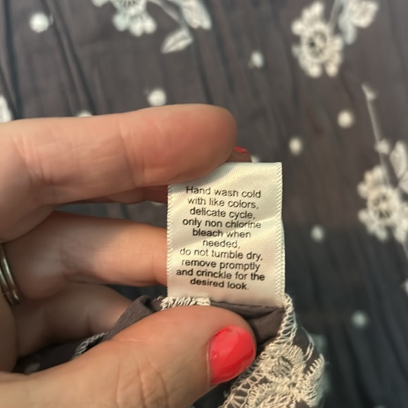 NWT Cino purple and white floral blouse top - Picture 6 of 7